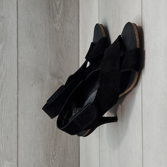 Pedro Garcia Womens Ankle Suede Heels Sandals shoes sz 39/9